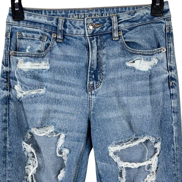 American Eagle SZ 4 LONG Mom Jeans Distressed / Rips Mid-Rise Zip-Fly Whiskered - Picture 2 of 12